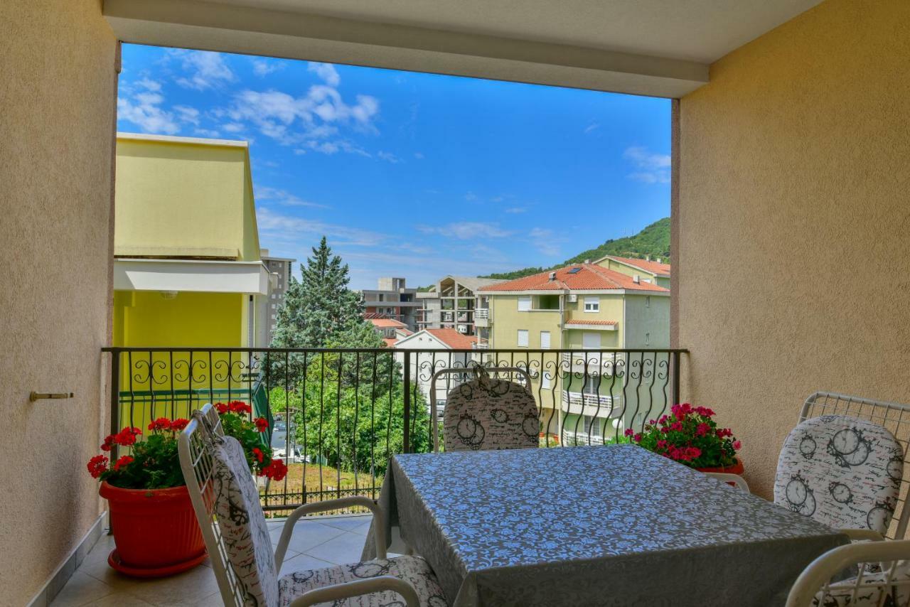 Apartments Srzentic Petrovac na moru Exterior foto